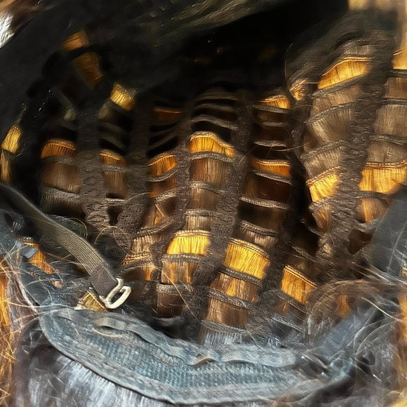 TEVIRON VINYON synthetic wig Curly Wig Gokden Blonde Cap - Picture 10 of 10